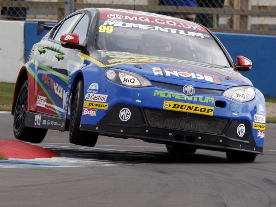  MG 6 GT BTCC 2012 года  (фото 1 из 6)